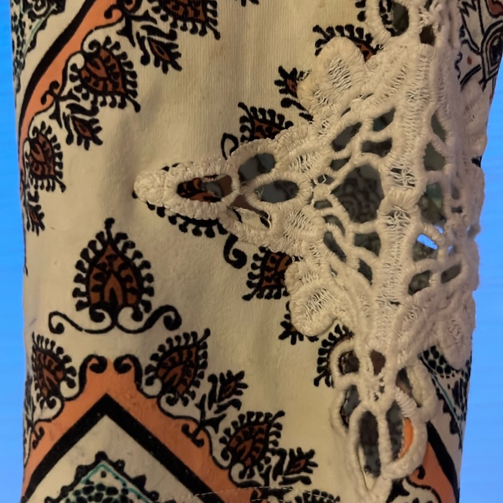 O’Neill leggings with fun print size L
